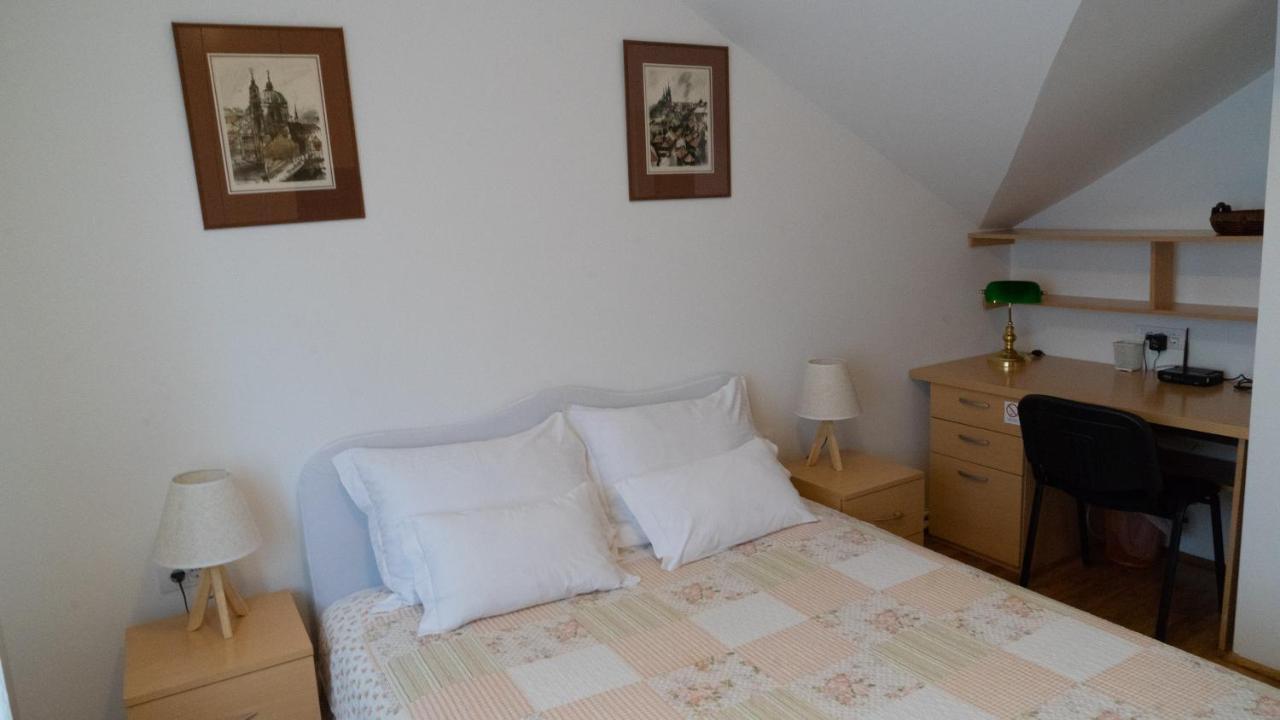 Apartment Akacija Gardens Beograd Bagian luar foto
