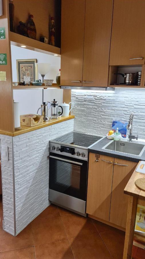 Apartment Akacija Gardens Beograd Bagian luar foto