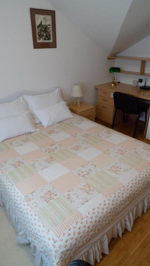 Apartment Akacija Gardens Beograd Bagian luar foto