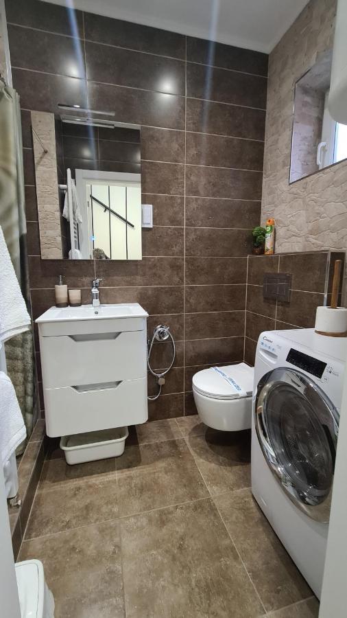 Apartment Akacija Gardens Beograd Bagian luar foto