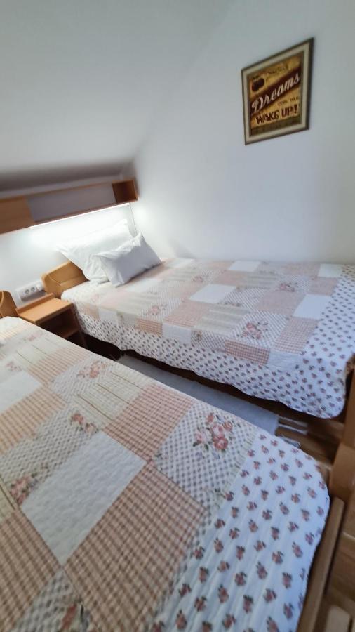 Apartment Akacija Gardens Beograd Bagian luar foto