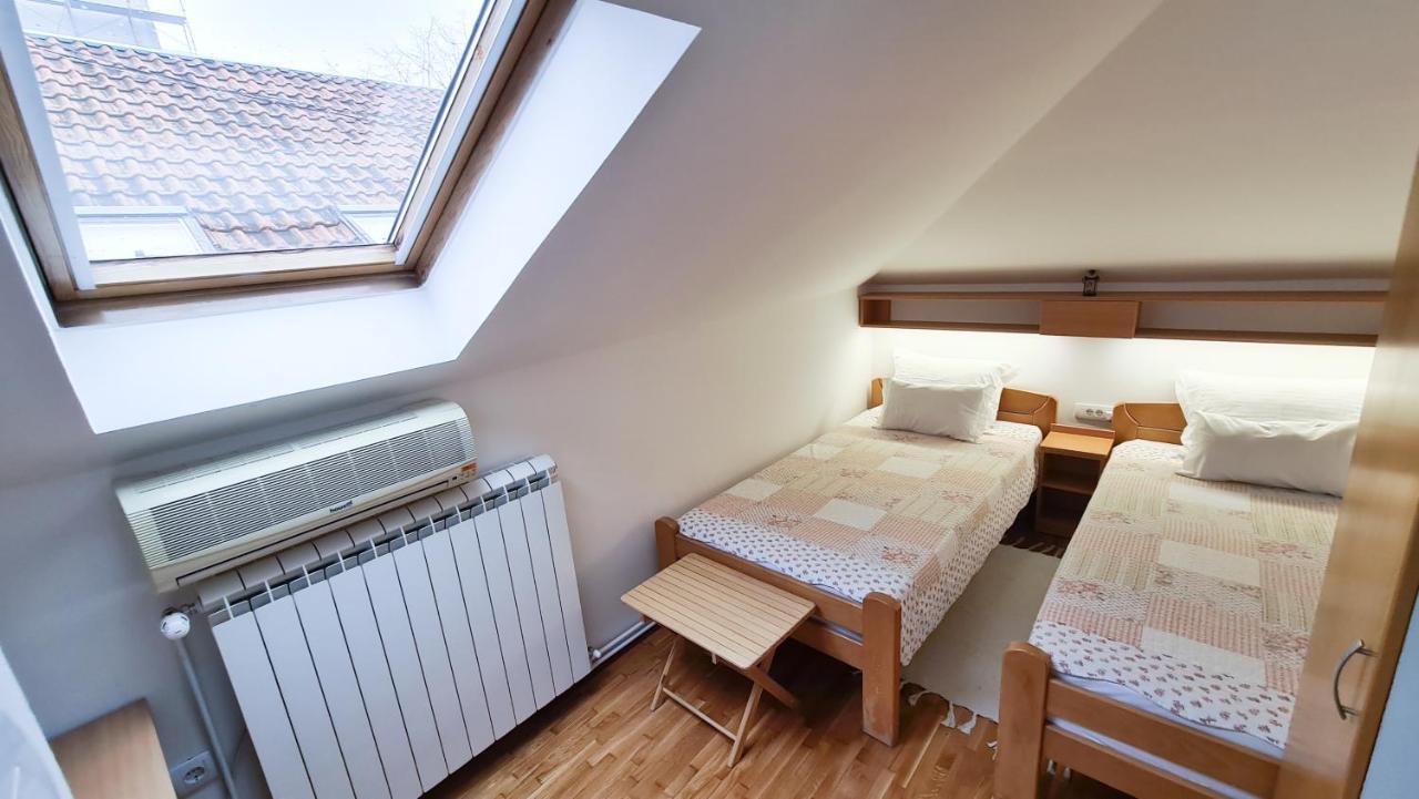 Apartment Akacija Gardens Beograd Bagian luar foto