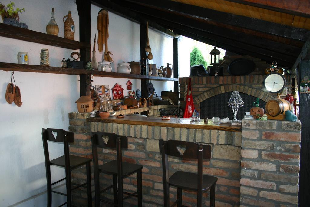 Apartment Akacija Gardens Beograd Bagian luar foto